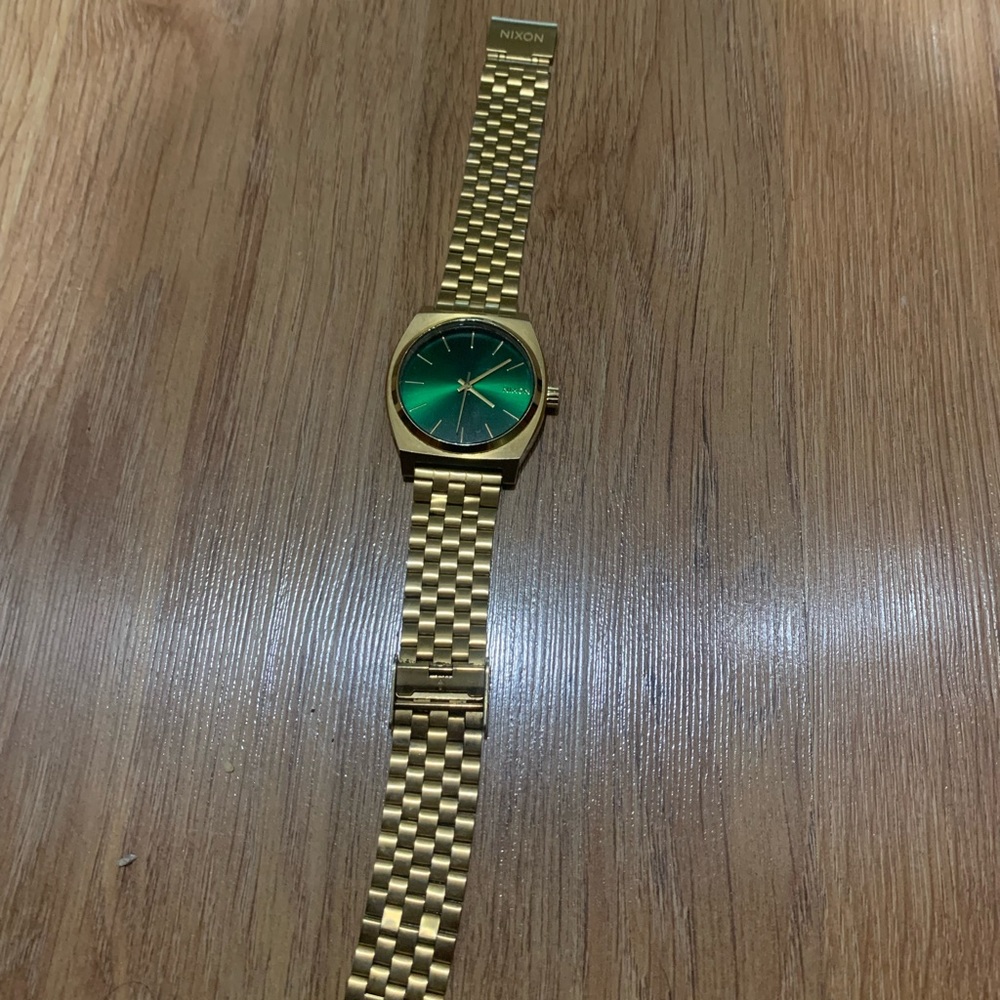 Nixon Time Teller watch
